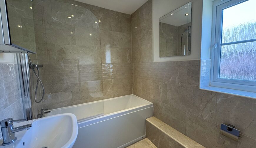 10 Melrose Crescent - Picture No. 30