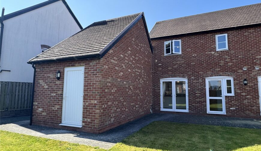 10 Melrose Crescent - Picture No. 33