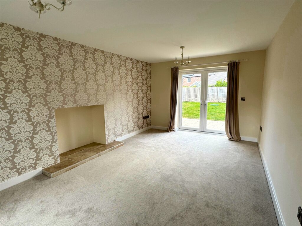 10 Melrose Crescent - Picture No. 44