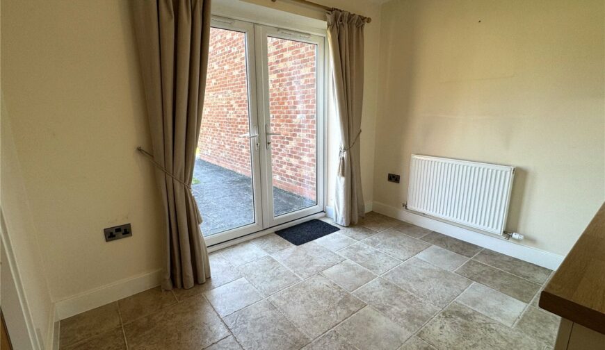 10 Melrose Crescent - Picture No. 47