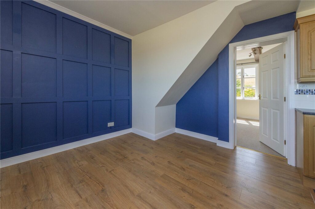 1 Parton Wood, Winnington - Picture No. 10