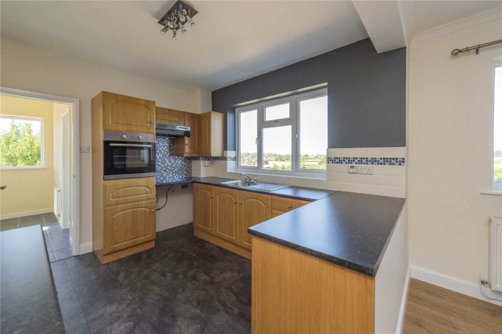 1 Parton Wood, Winnington - Picture No. 11