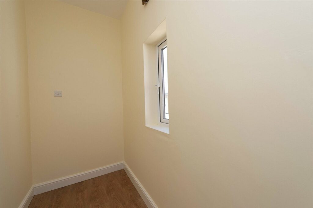 1 Parton Wood, Winnington - Picture No. 13