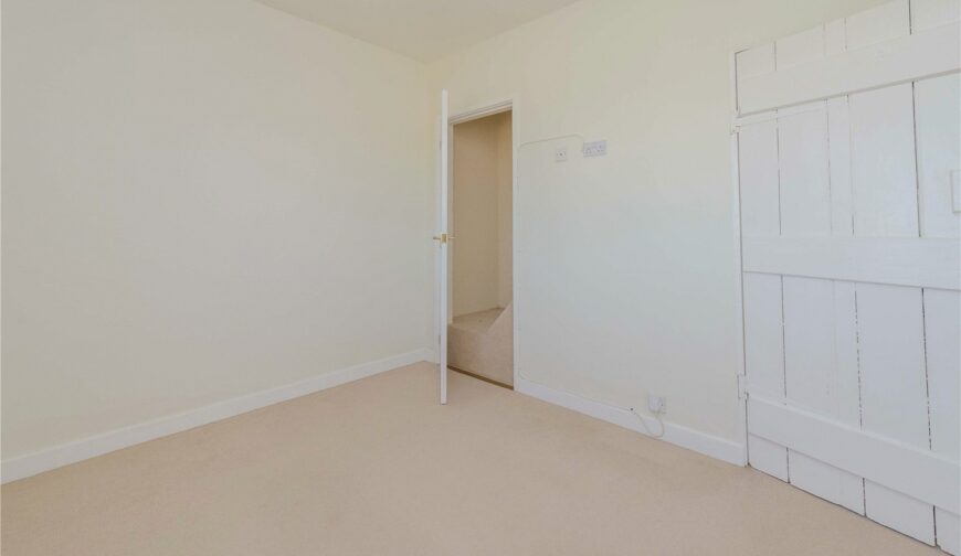 1 Parton Wood, Winnington - Picture No. 44