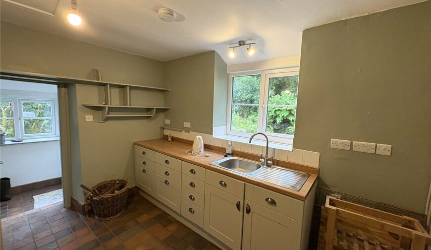 Tyn Y Ffridd, Llangwm - Picture No. 07