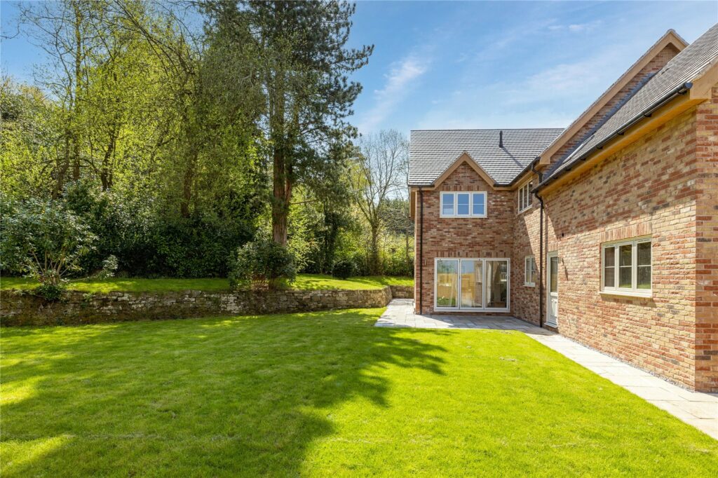 Bridgelands, Clive Avenue - 10