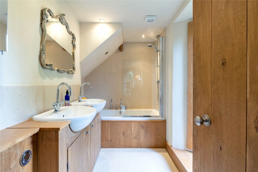 Crug Farm, Llanbister Road - Picture No. 59