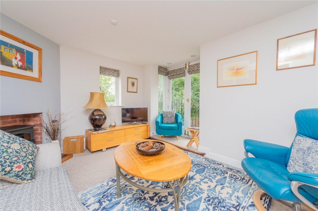 1 Berrington Court, Bell Lane - Picture No. 07