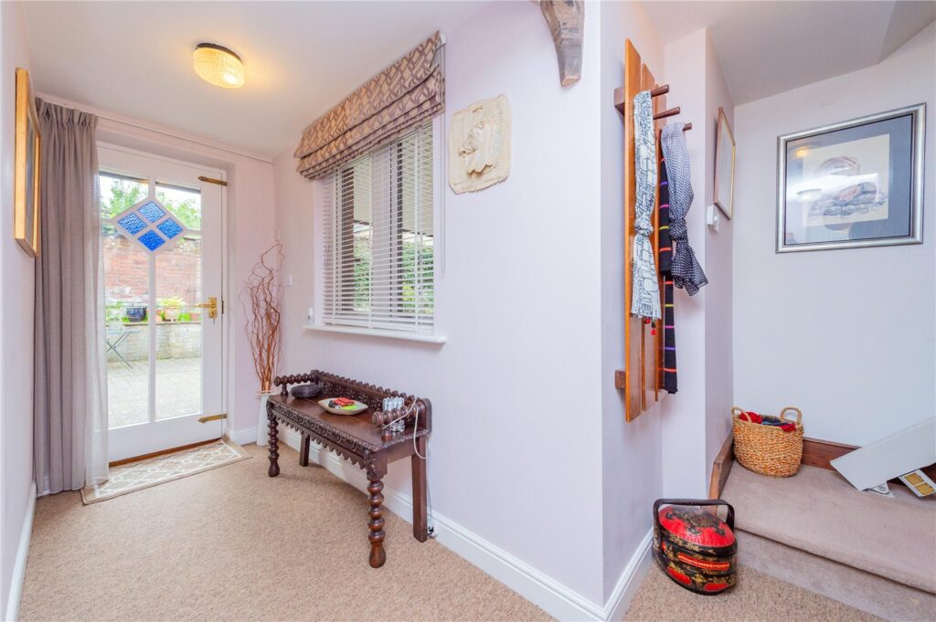 1 Berrington Court, Bell Lane - Picture No. 04