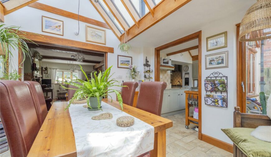 3 Arrow Barns, Eardisland - Picture No. 08