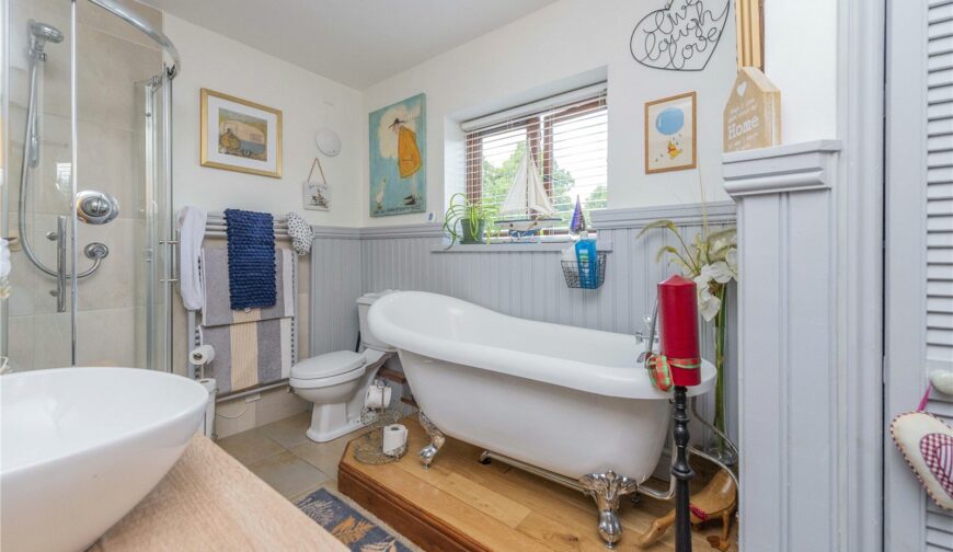 3 Arrow Barns, Eardisland - Picture No. 18