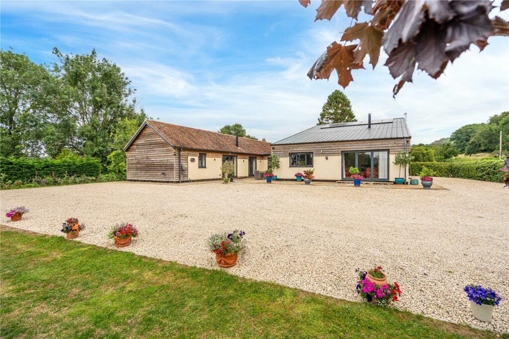 Mill Farm Barns, Bitterley - Picture No. 07