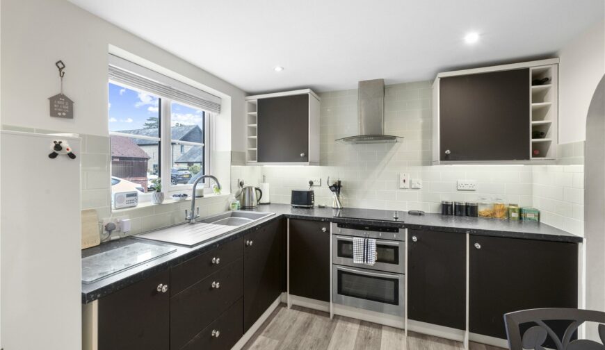 Motte Cottage, St. Marys Walk - Picture No. 06