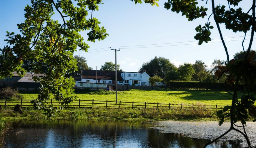 Woodgate Farm, Wall Bank - Picture No. 01