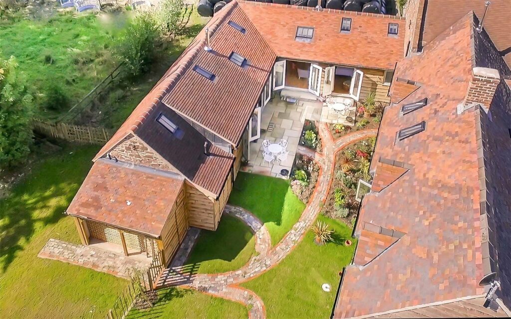 The Coach House, Betchcott - Arial