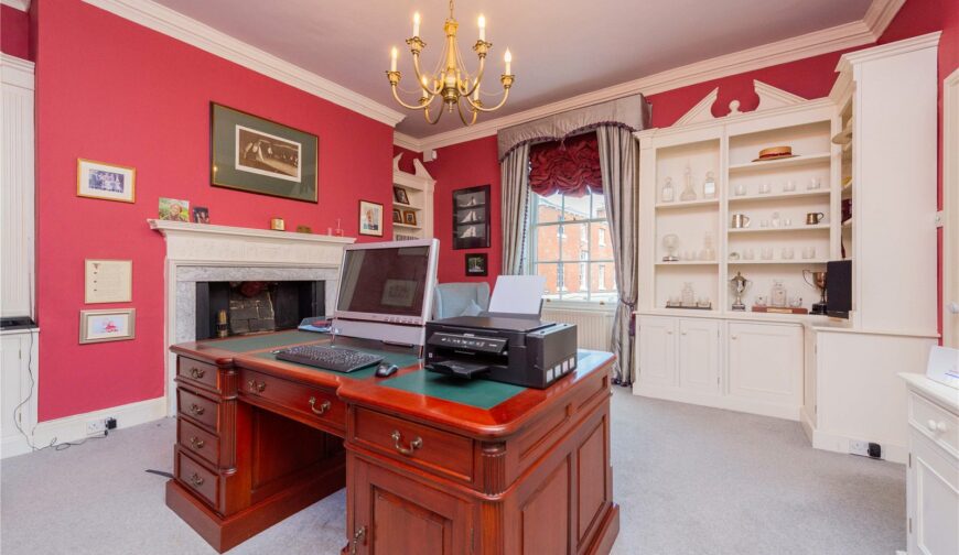 23 The Crescent, Town Walls - 12