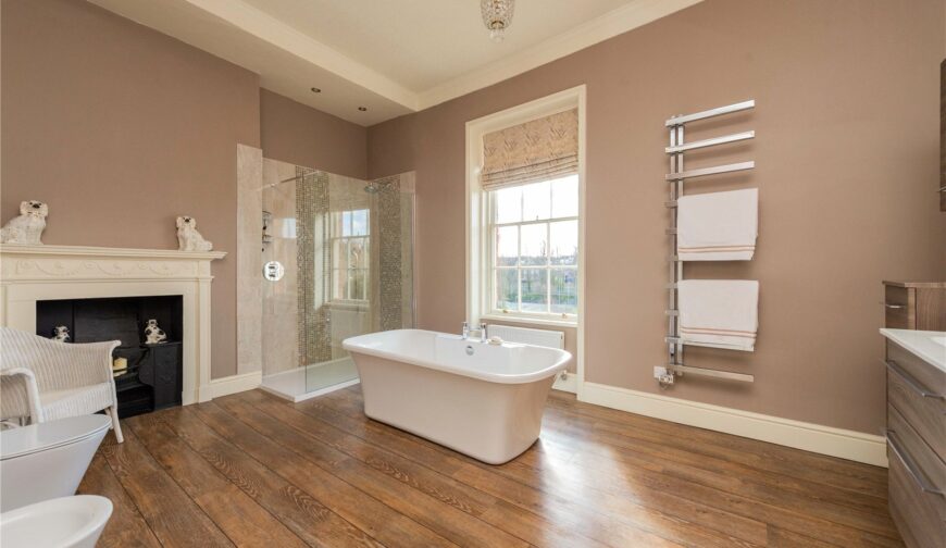 23 The Crescent, Town Walls - 14