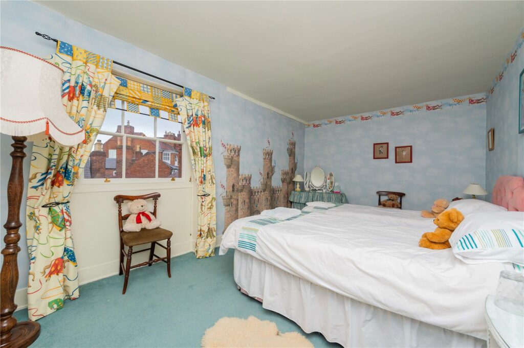 23 The Crescent, Town Walls - 22