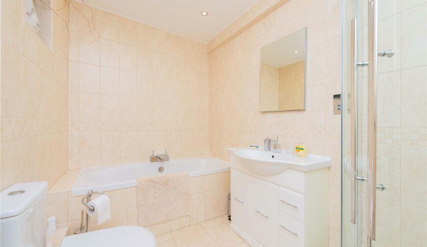 23 The Crescent, Town Walls - 21