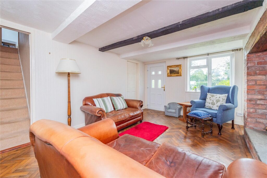 3 Dukes Cottages, Halghton - Picture No. 04