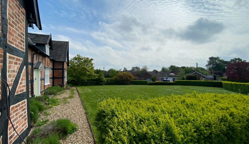 The Laurels, Church Road - 21