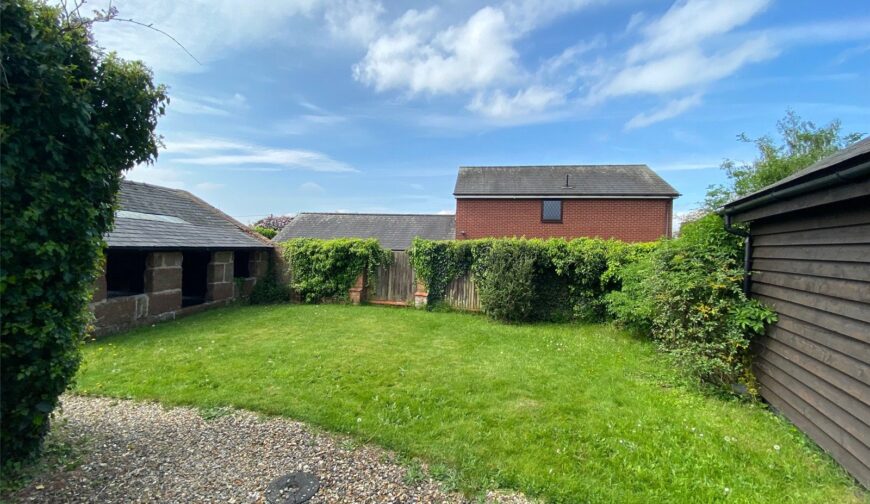 The Laurels, Church Road - 20