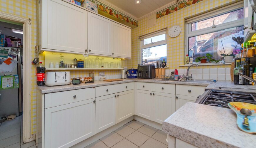 31 Brownlow Road - Kitchen