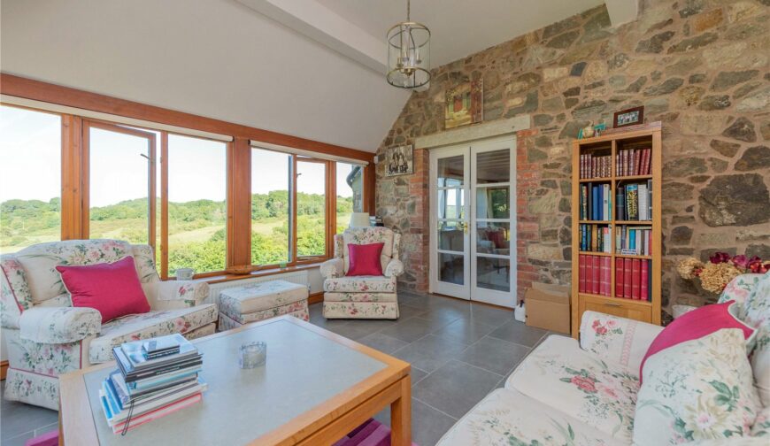 The Hollow, Hope Common - 3