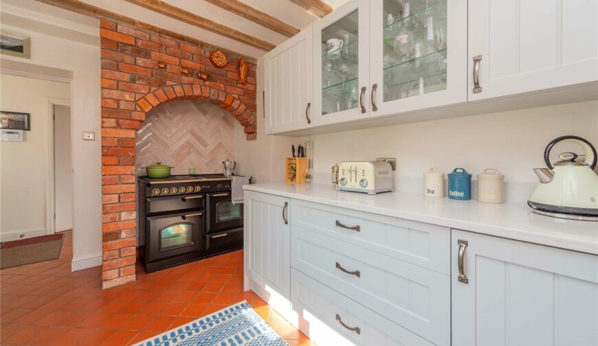 The Hollow, Hope Common - 17