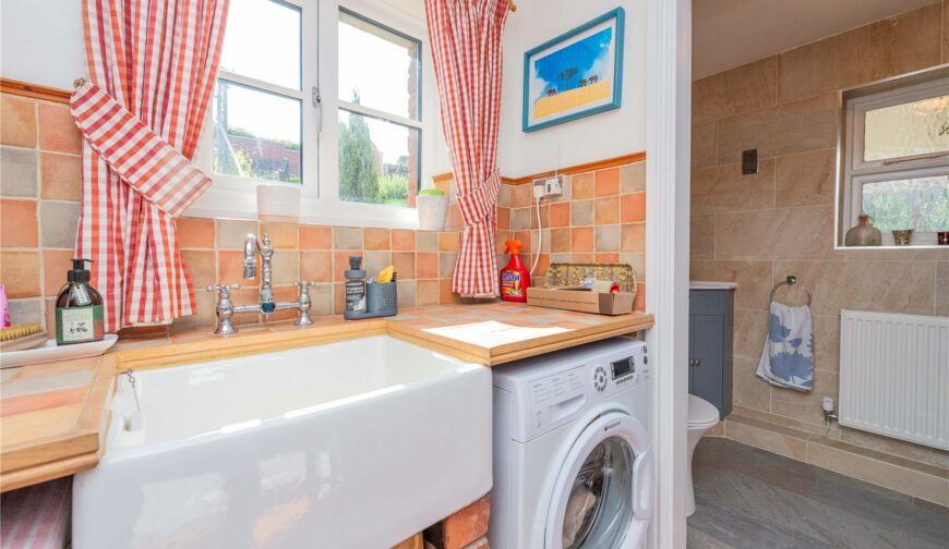 The Hollow, Hope Common - 19