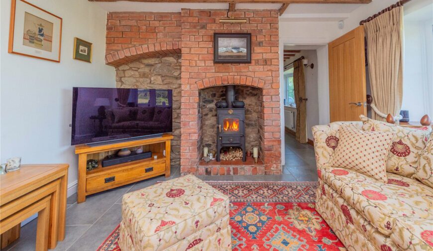 The Hollow, Hope Common - 5