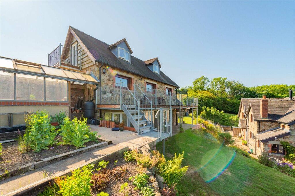 The Hollow, Hope Common - 27