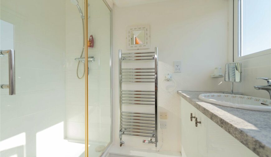 The Hollow, Hope Common - 24