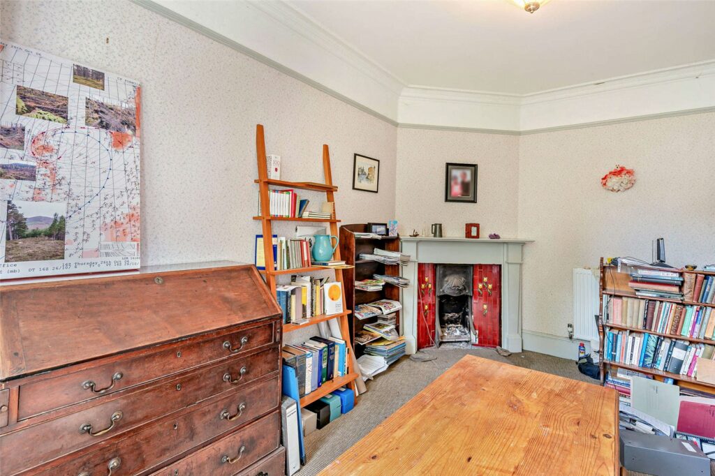 14 Porthill Gardens - Reception