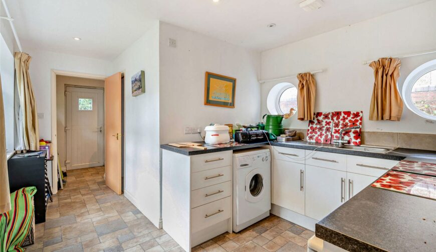 14 Porthill Gardens - Utility