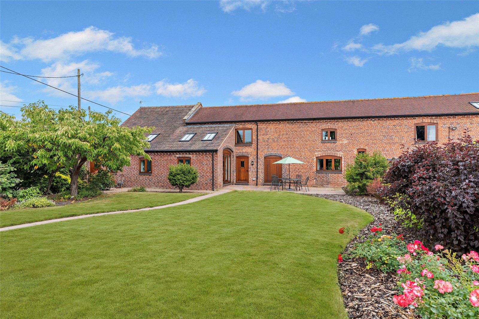 Turnkey barn conversion convenient location