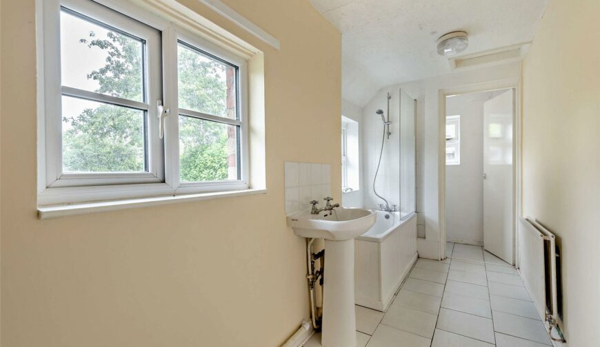 Squirrel Cottage, Shrewsbury Road - 9