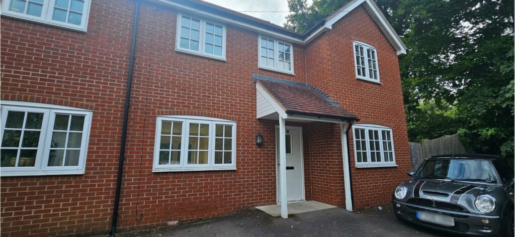 4 Oak Cottages - Picture No. 58