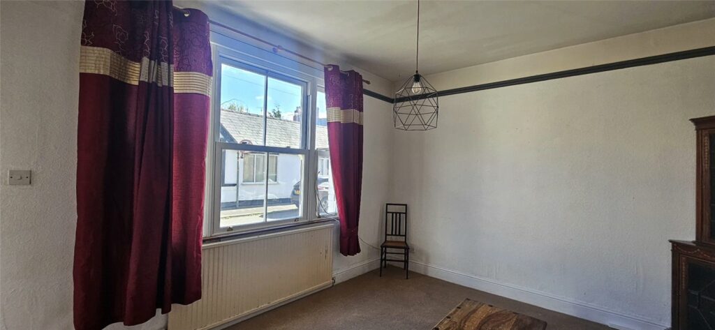 2 Dale Street - Picture No. 18