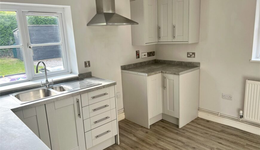 2 Oak Cottages - Picture No. 12