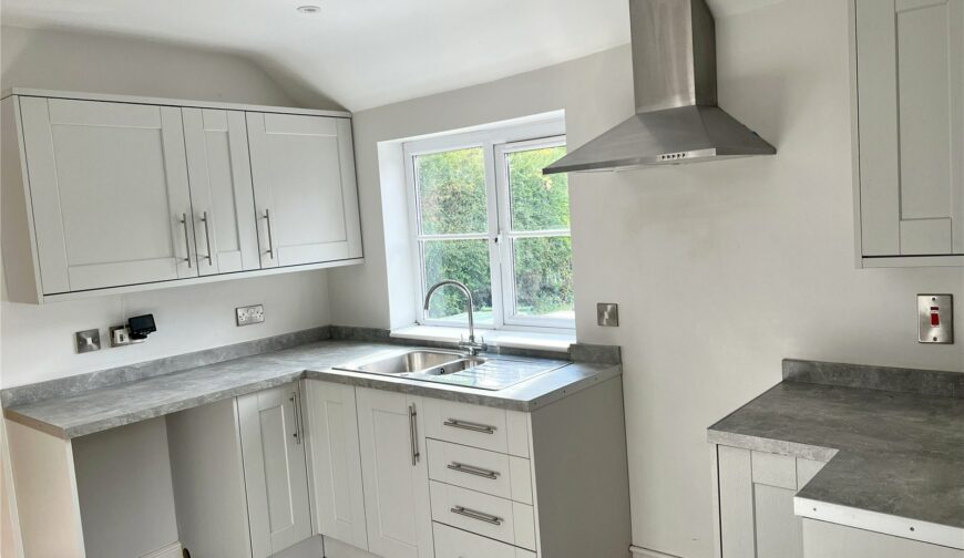 2 Oak Cottages - Picture No. 13