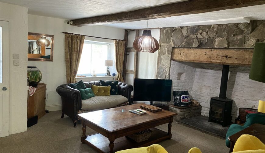 32 High Street - Picture No. 15