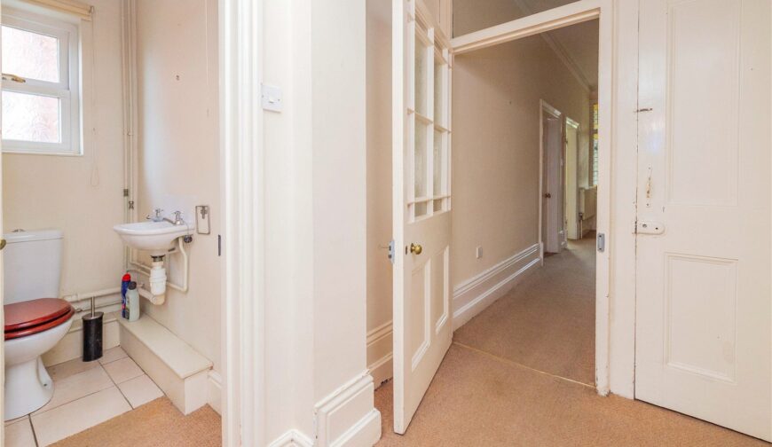 37 Gravel Hill - Picture No. 77