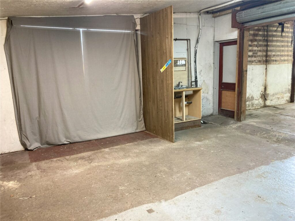 Unit 15 Home Farm, Main Road - Picture No. 08