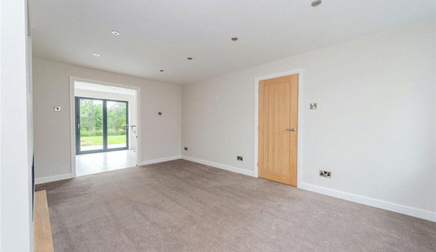 2 Malt Fallows, Crew Green - 5