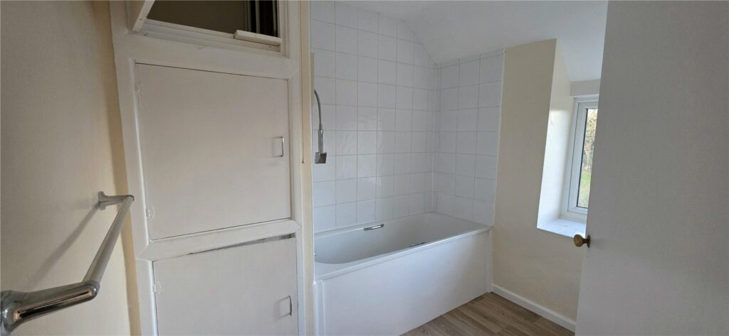 Yew Tree Cottage, Morville - Picture No. 13