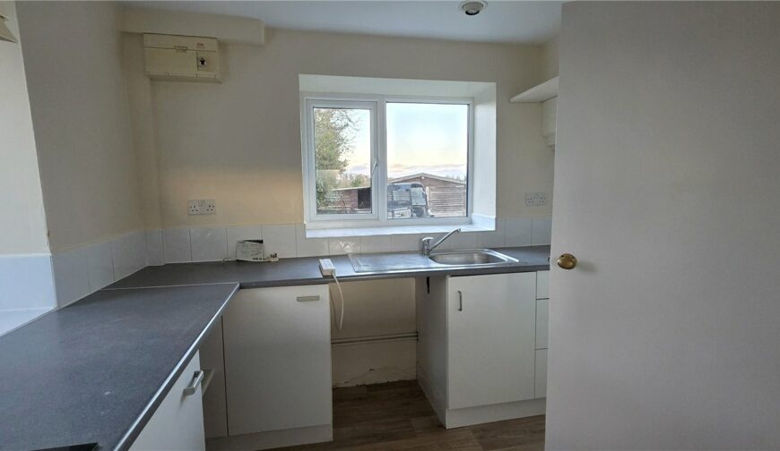 Yew Tree Cottage, Morville - Picture No. 15