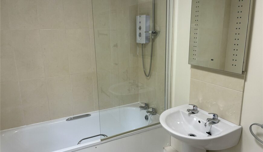 Cui Farmhouse, Talybont-on-Usk - Picture No. 04