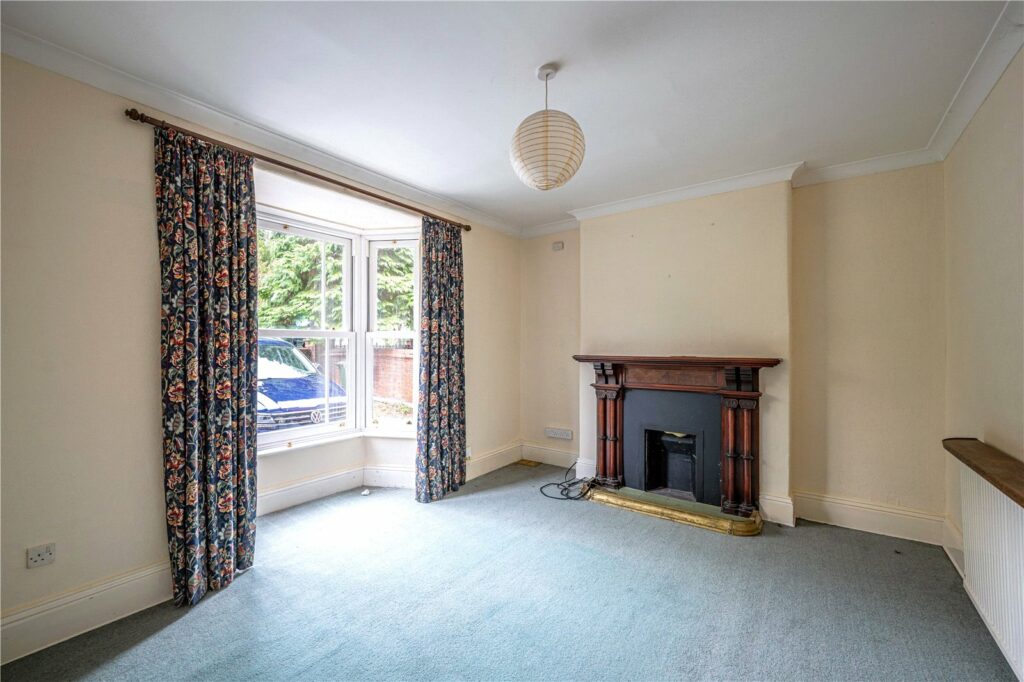 Dunning House, Gravel Hill - Picture No. 04