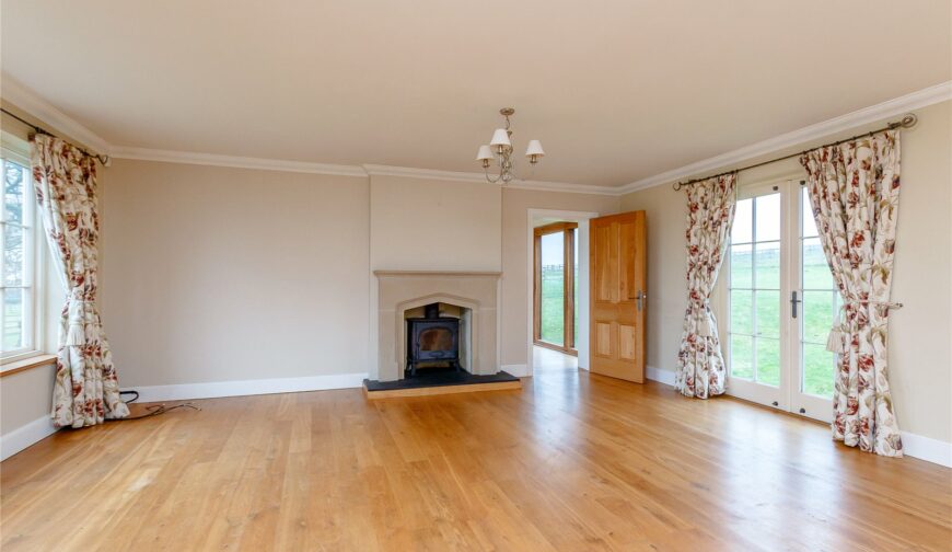 Broadway, Hillgates - Picture No. 14